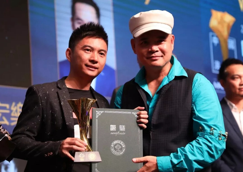 唐錦同設計師